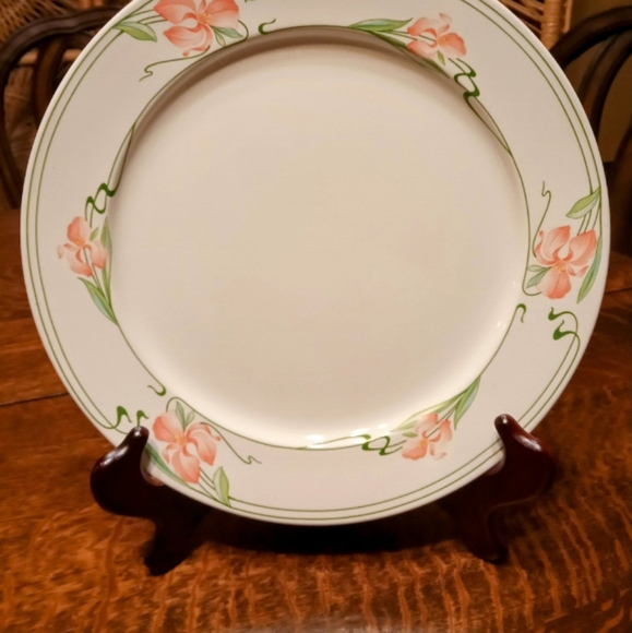 Villeroy and Boch Miami Dinner Plates - Set of 4 - Picture 2 of 2